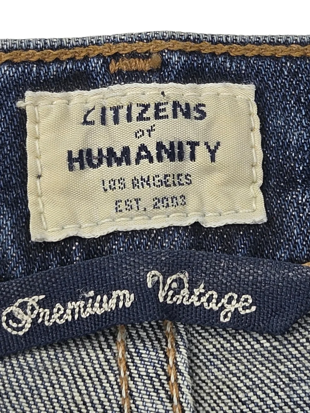 Citizens Of Humanity Blue Distressed Bootcut Jeans. Waist 31